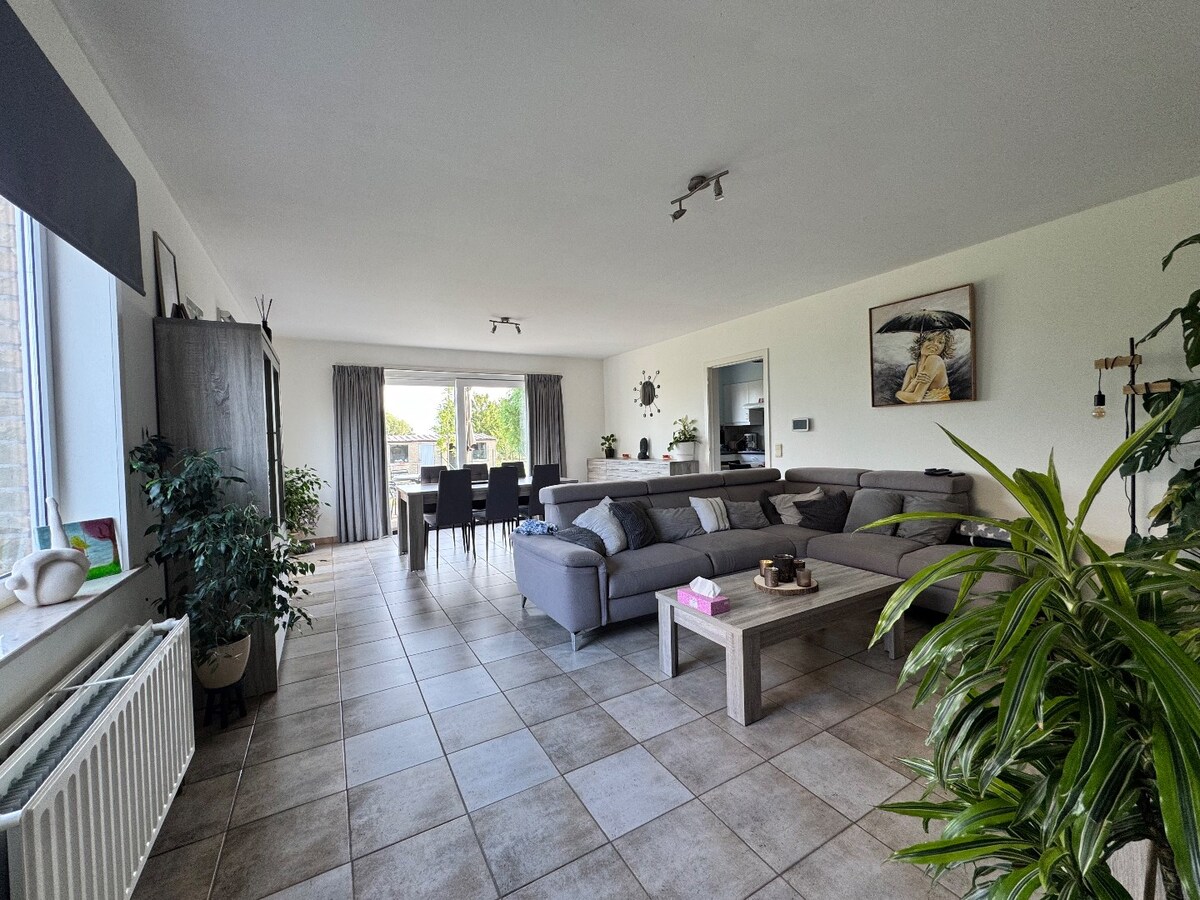 Woning met 3 slaapkamers en garage te Kortemark 