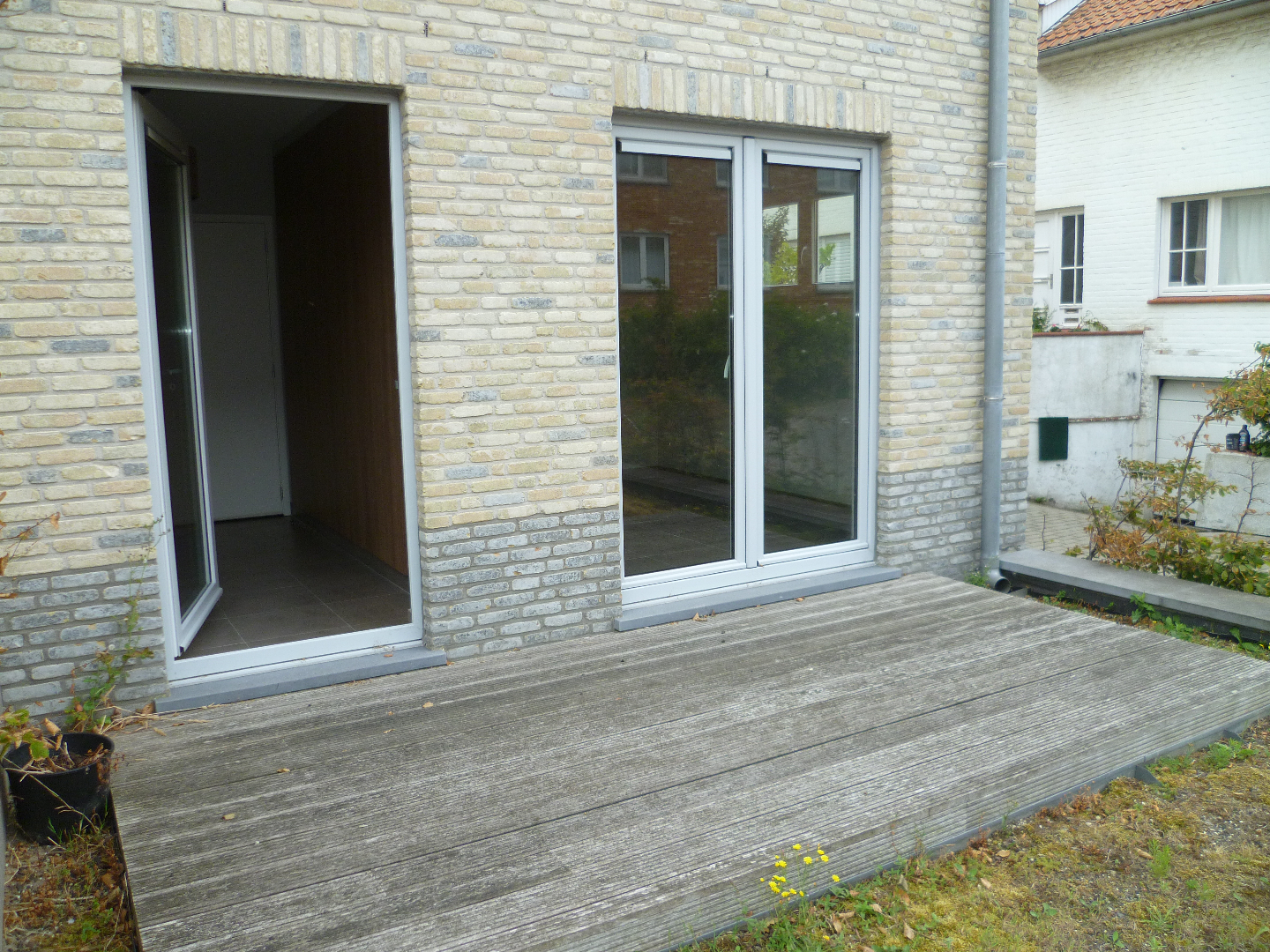 Mooi onderhouden 2 slaapkamer appartement 