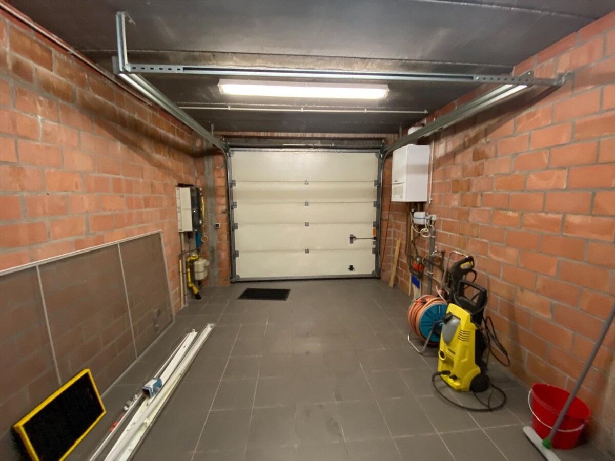 Verrassend ruime benedenwoning met tuin en garage 