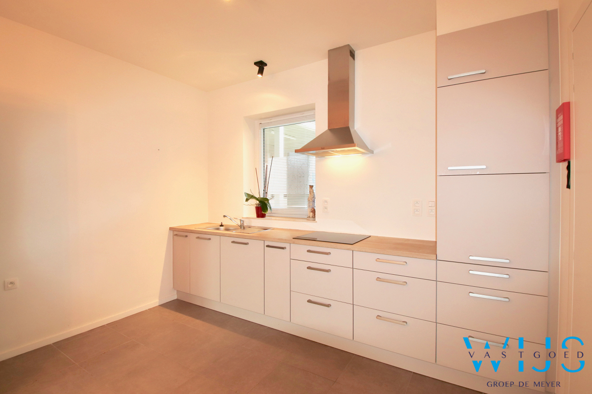 Serviceflat in hartje Ertvelde ! 