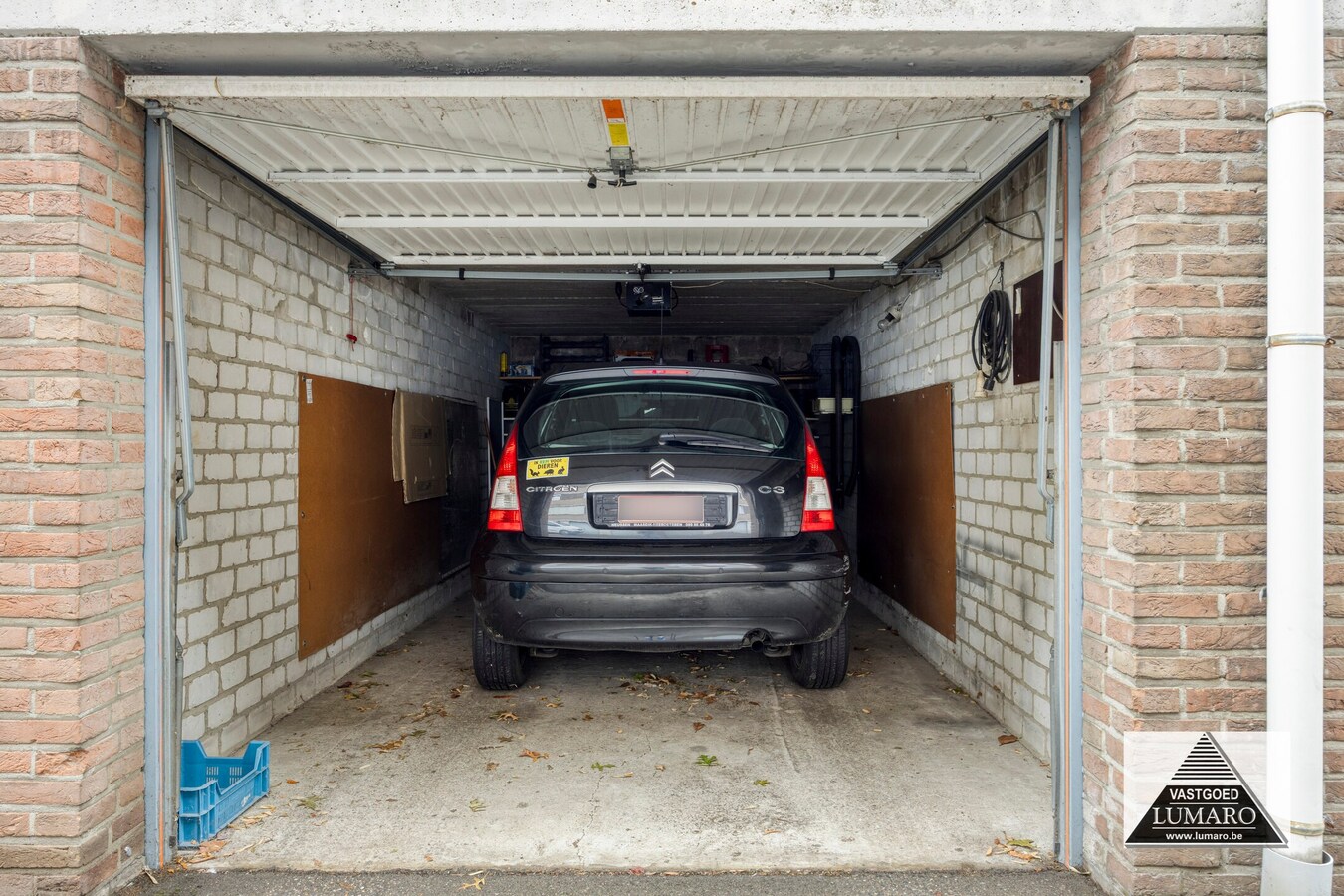 Ruim 3 slaapkamer appartement, met terras en garage 