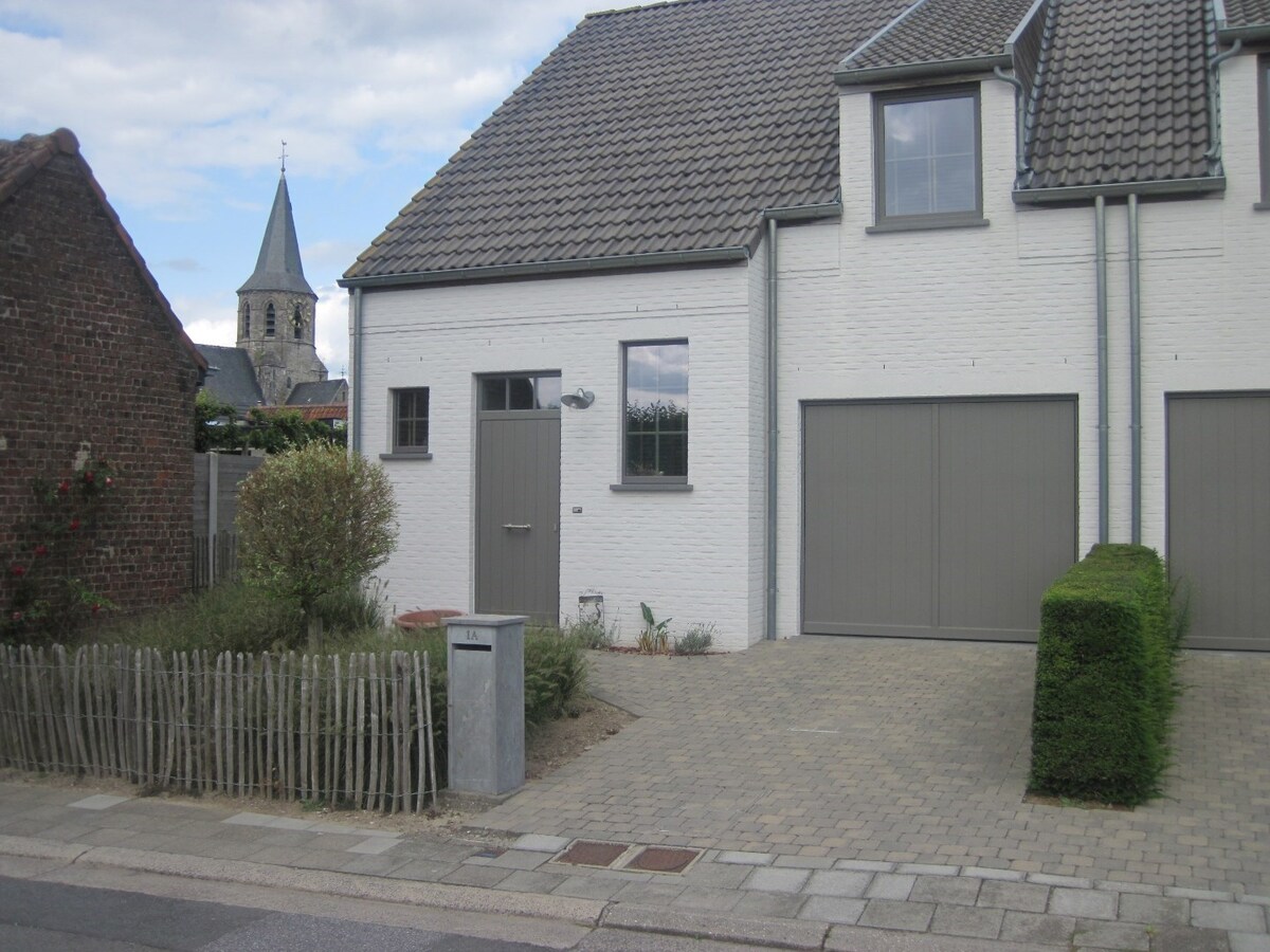 Tijdloos wonen in hartje Semmerzake. 