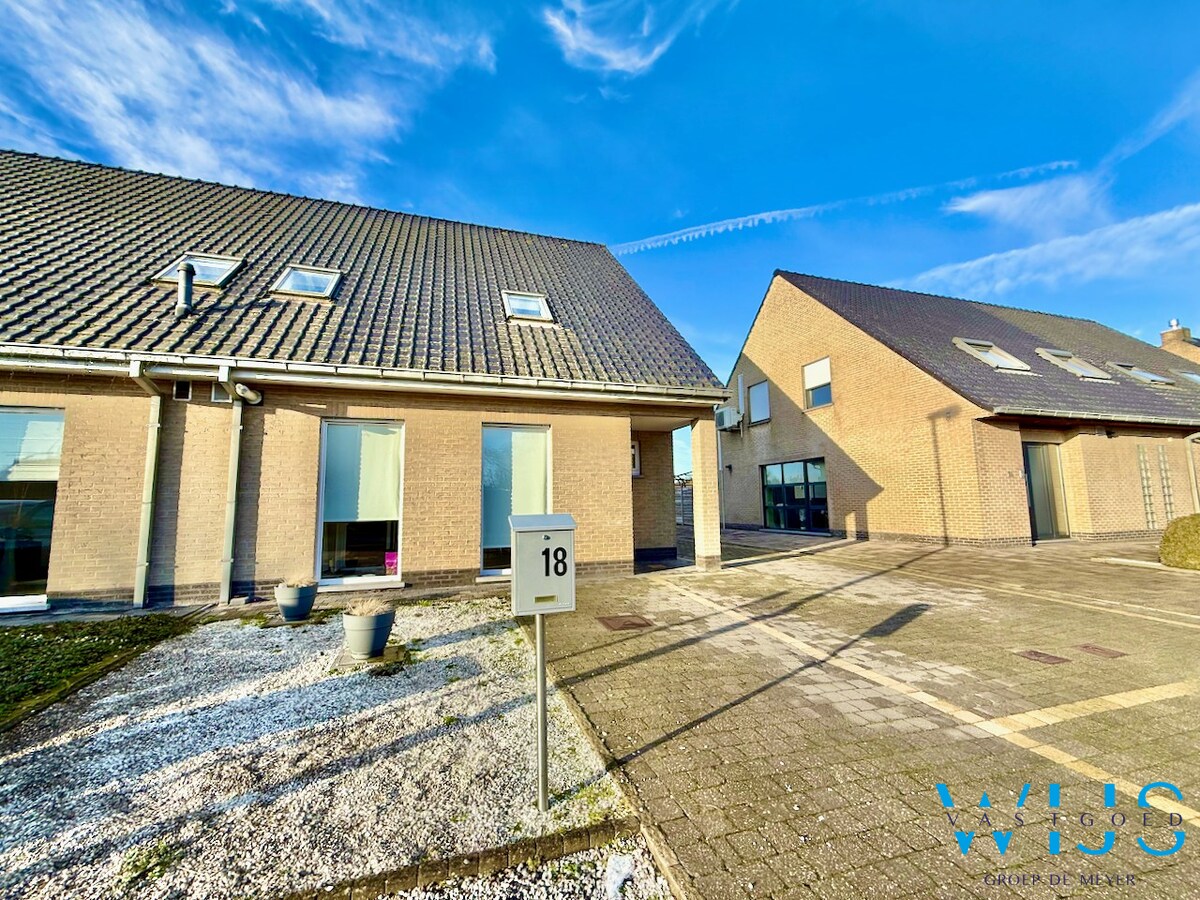 Instapklare HOB met tuin op rustige topligging in Doornzele (Evergem) 