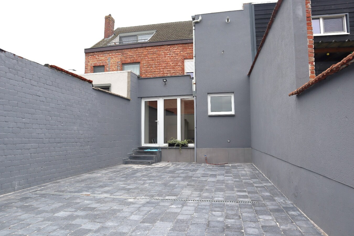 Prachtig gerenoveerde rijwoning met 4 slaapkamers te Bierbeek 