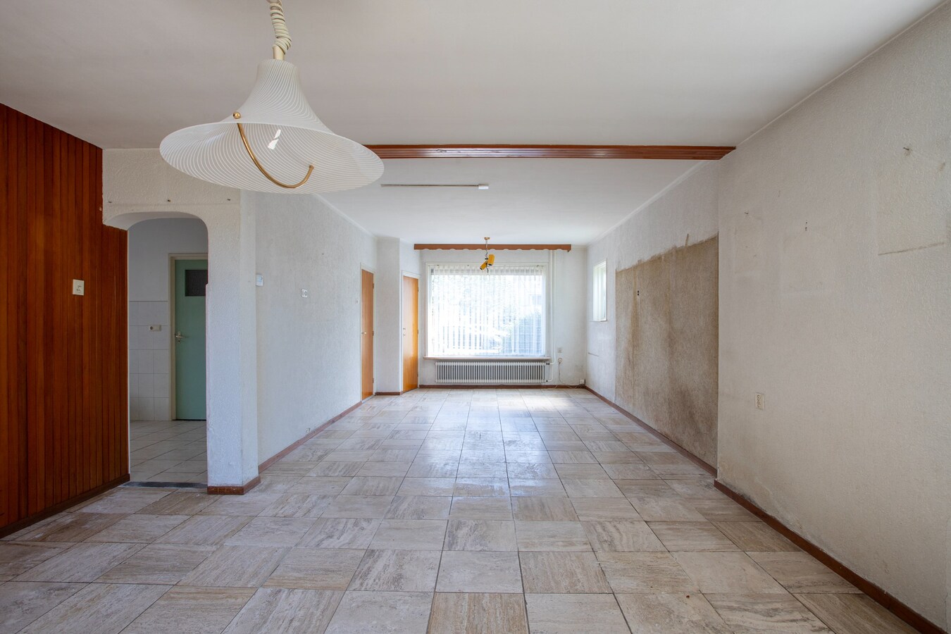 Royale vrijstaande gezinswoning gelegen op 500m2 in het centrum van Hoogeloon. 