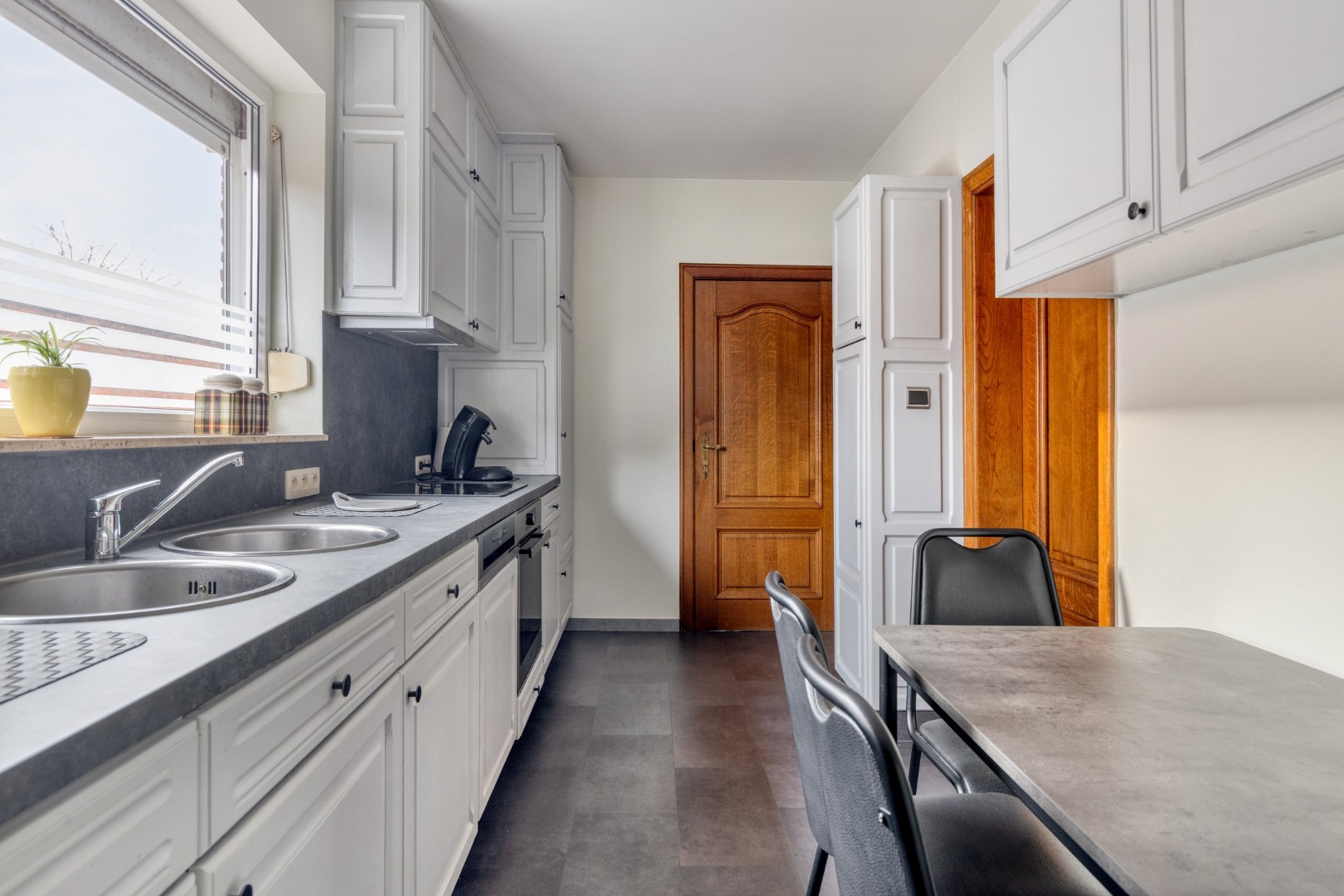 Instapklare woning met 3 slpk. in het centrum van Geel 