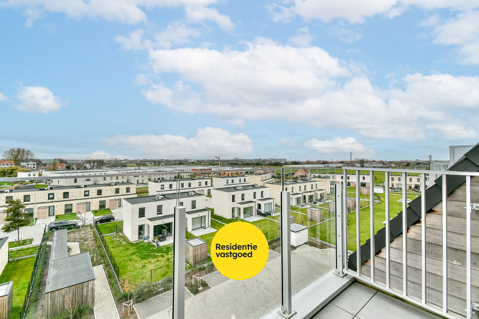 Recent duplex-appartement met standplaats 