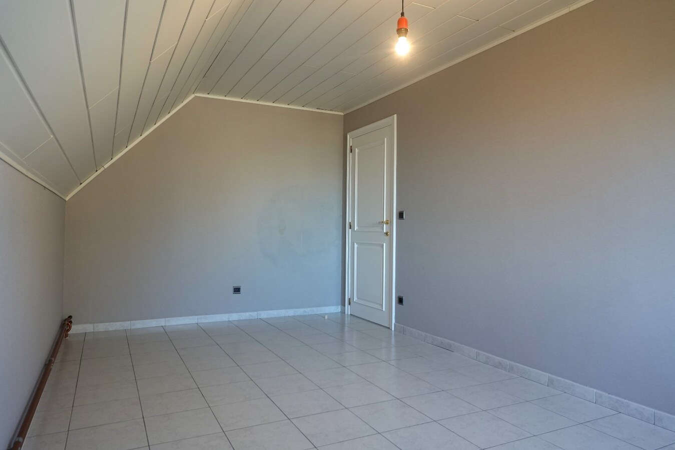 Stijlvolle villa met 4 slaapkamers en grote tuin 