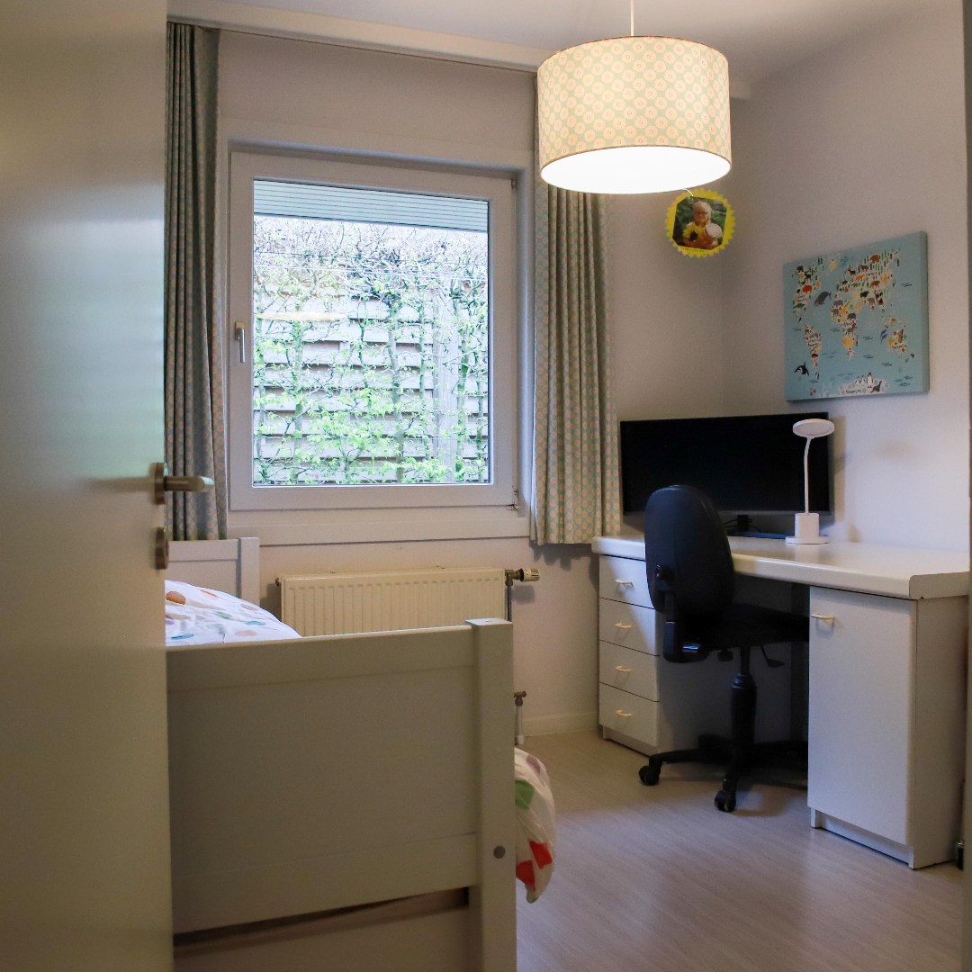 Ruime, instapklare,  alleenstaande woning met garage en tuin op 818 m² 