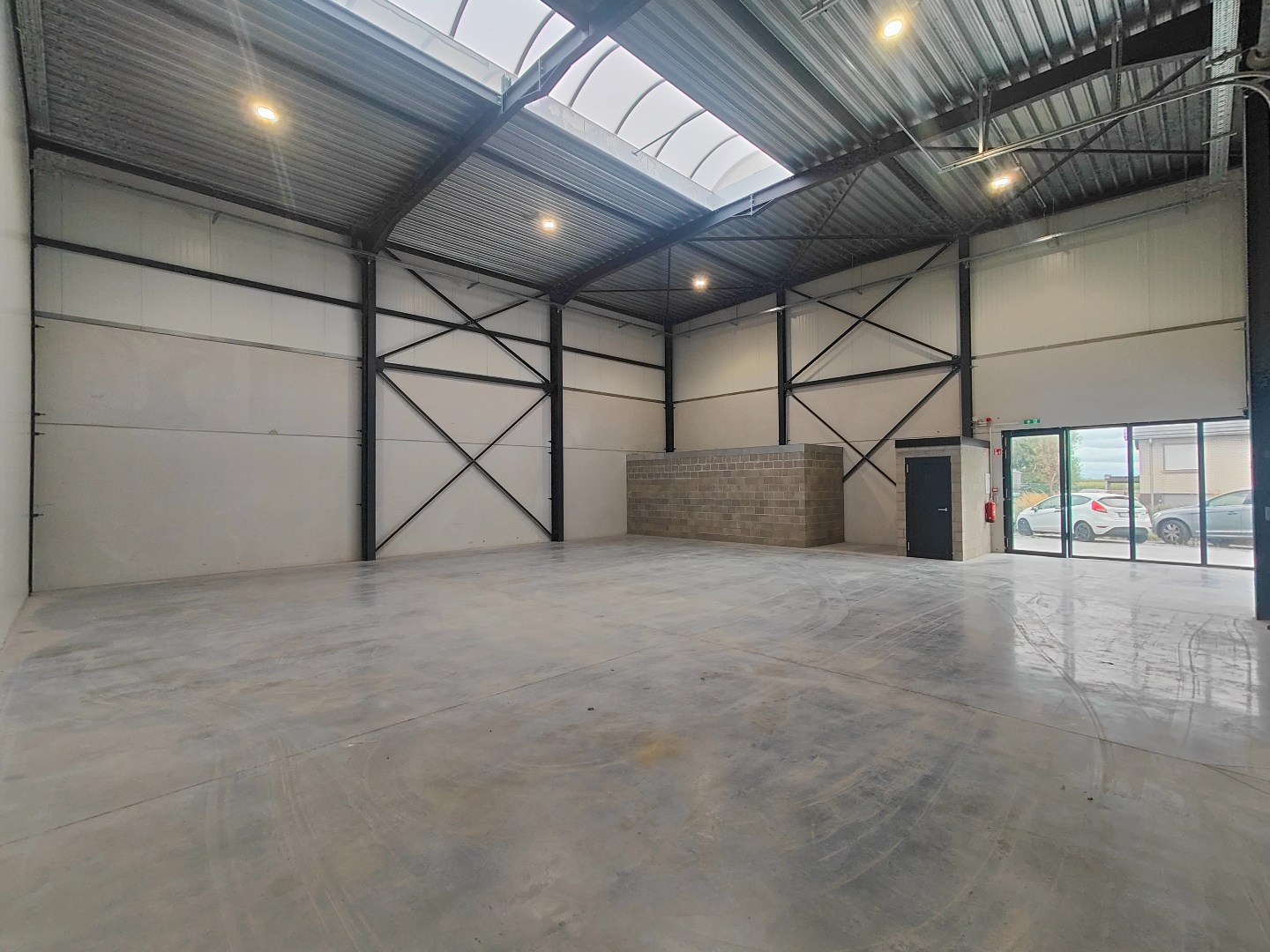 Nieuwbouw loods te huur van 235m² 