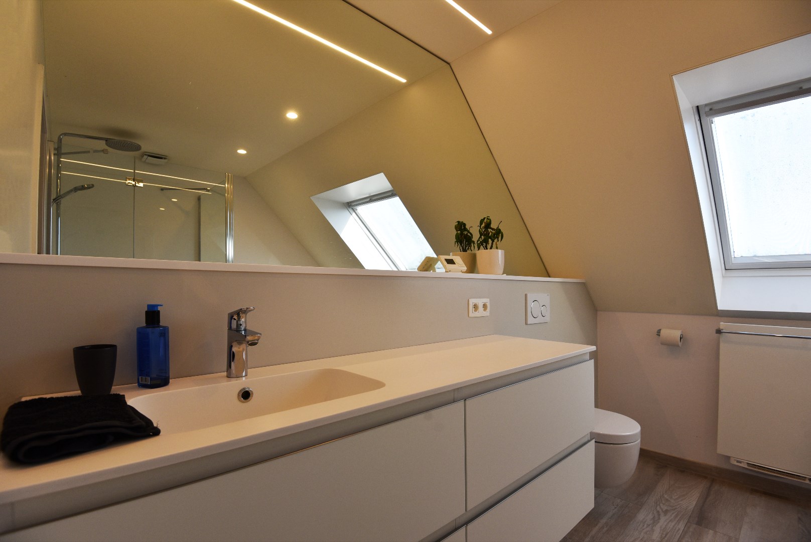 Open bebouwing met 3 slpks en tuin te Adegem 