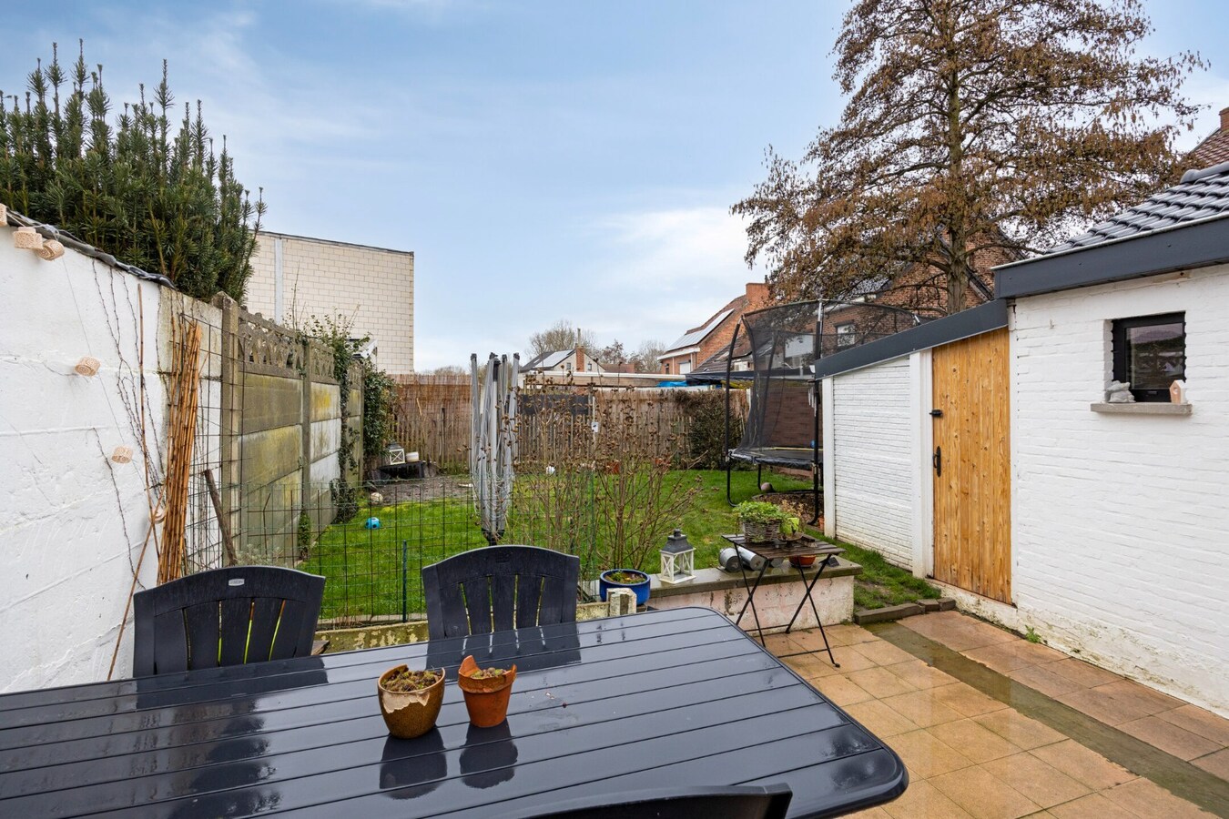 Instapklare woning met 3 slaapkamers en tuin. 