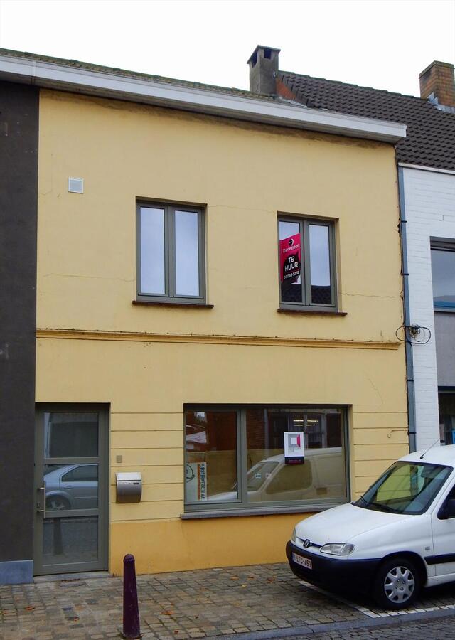 Vernieuwde woning in het hartje van Jabbeke 