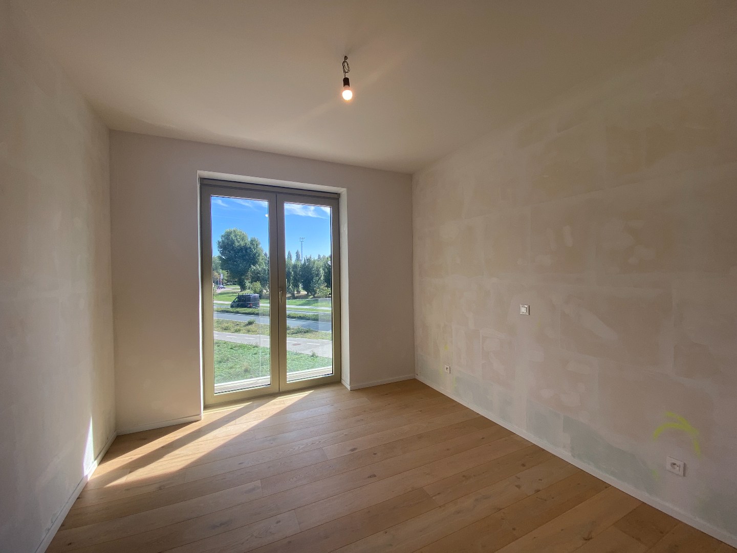 NIEUW 1-slaapkamer appartement op een toplocatie in Waregem! 