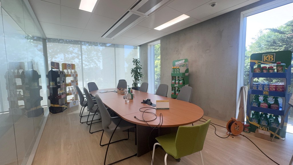 Energiezuinige kantoren te huur in Office Park aan E17 te Lokeren