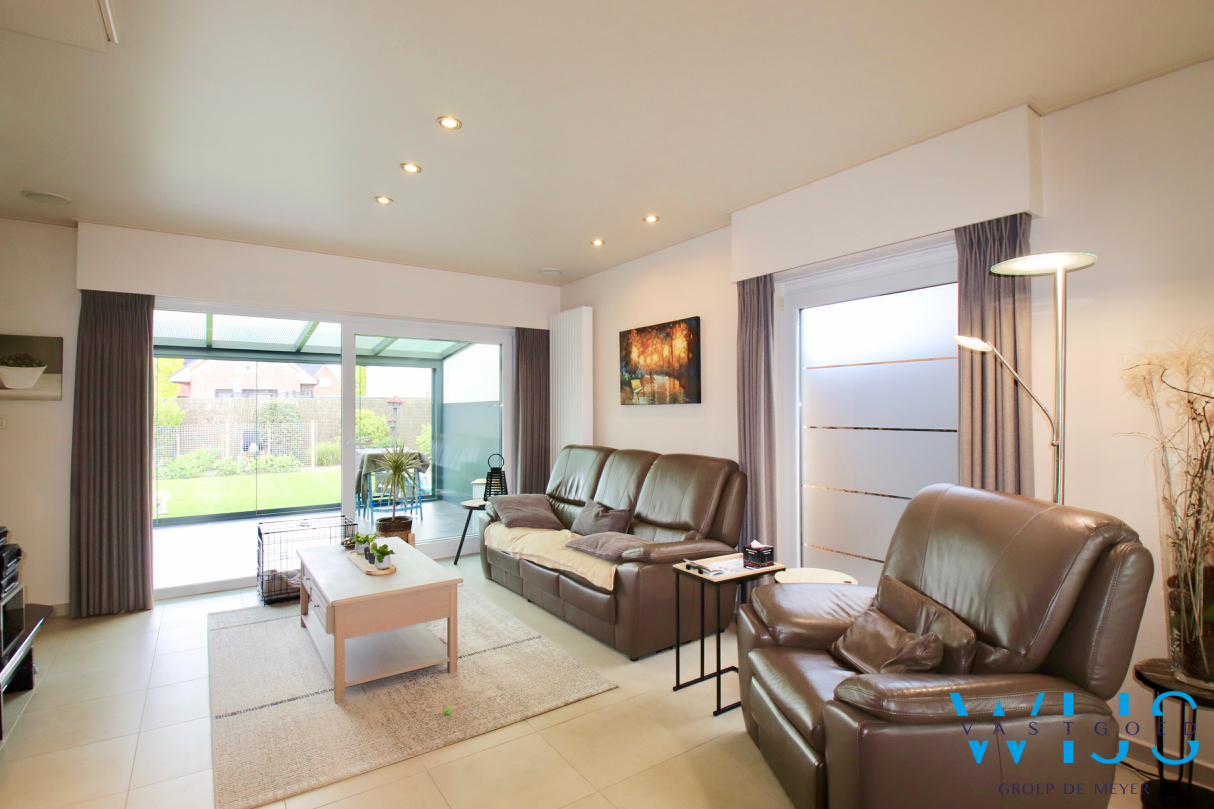 Prachtige instapklare bungalow te Waarschoot ! 