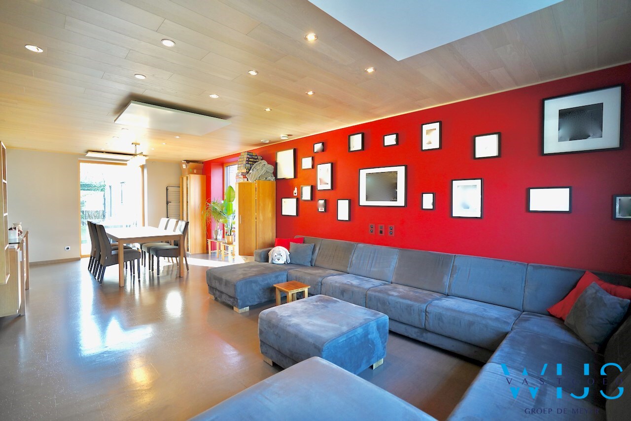 Zeer ruime gezinswoning te Zelzate ! 