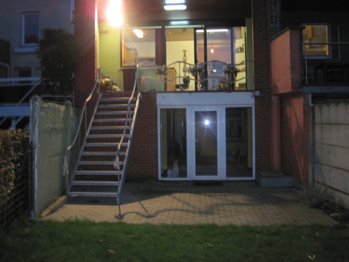 Gezellige, degelijke woning met aangename tuin. 