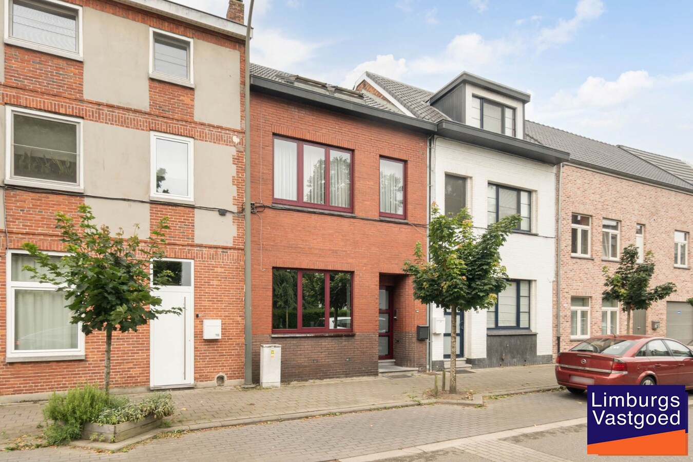 Instapklare stadswoning, 2(3) slpk, met zuidgerichte tuin 