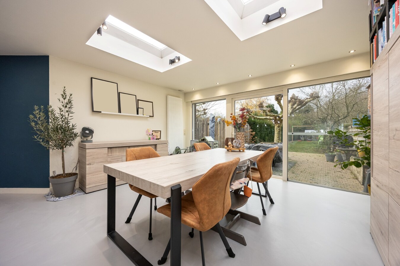 Instapklare gezinswoning met 3 slaapkamers en zonnige tuin op toplocatie 