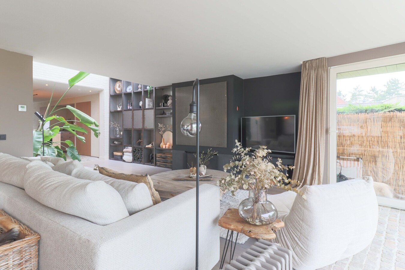 Unieke Villa te Moorslede met 5 slaapkamers op 726m² ! 