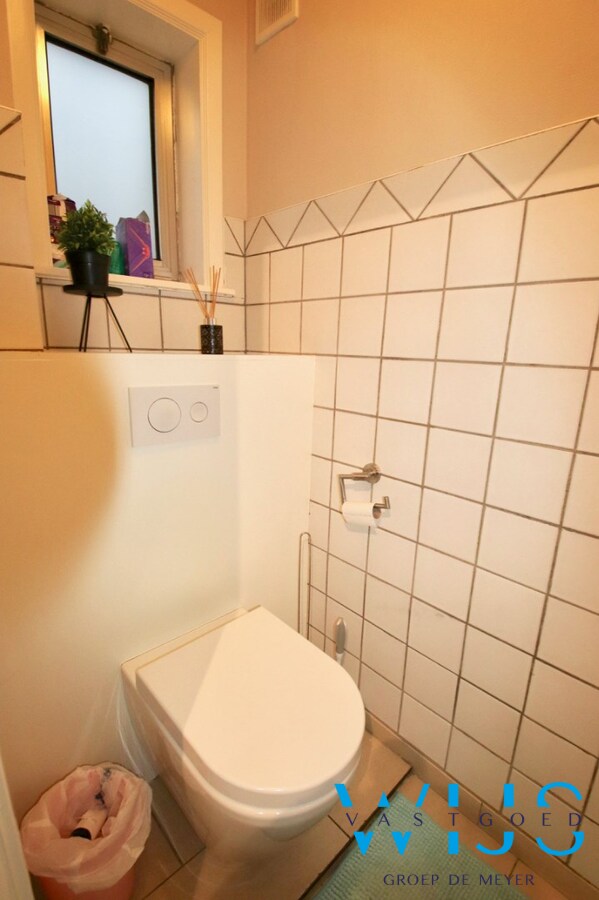 Tof woonhuis met 3 slaapkamers en tuin te Boekhoute ! 