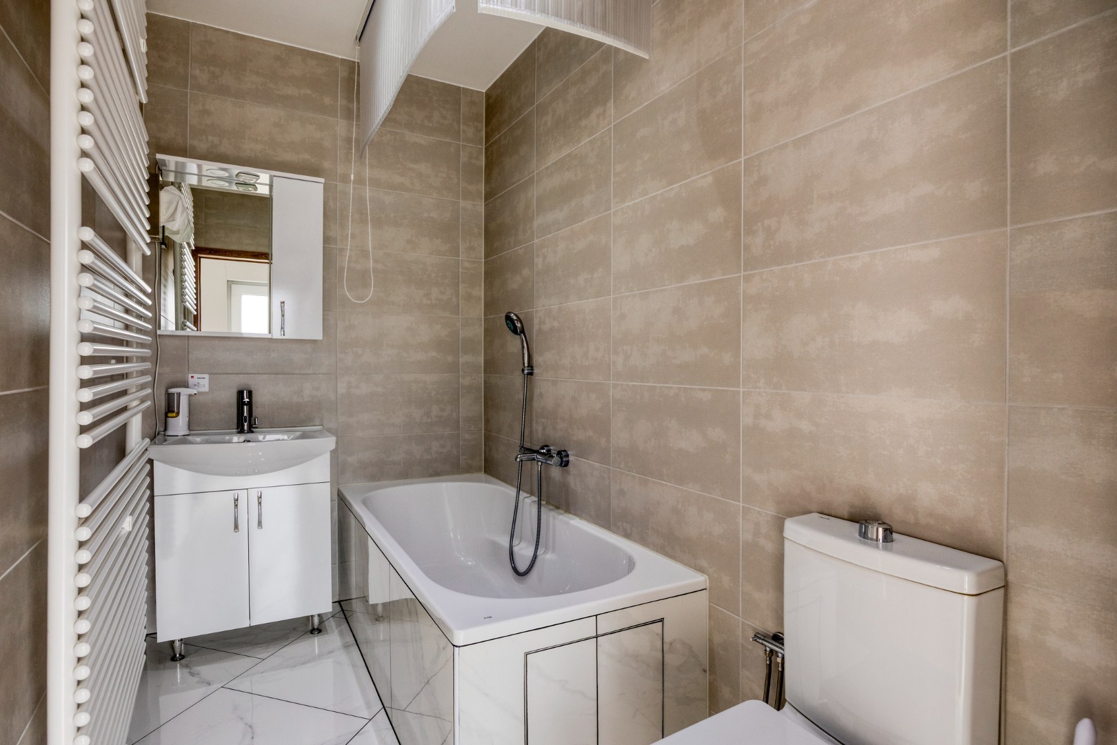 badkamer 1 gelijkvloers 