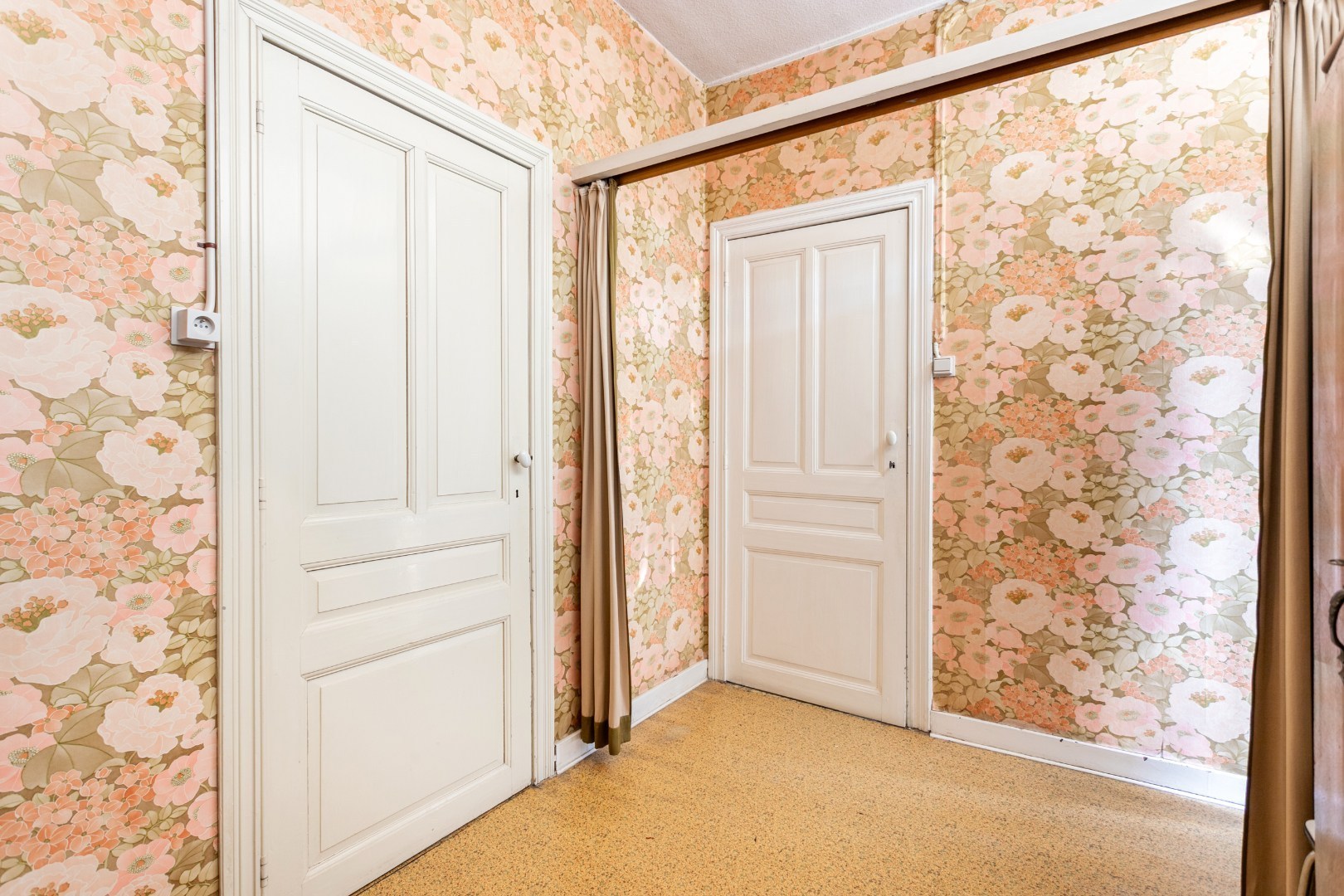 Karaktervolle, te renoveren herenhuis met enorm potentieel te Gooik 