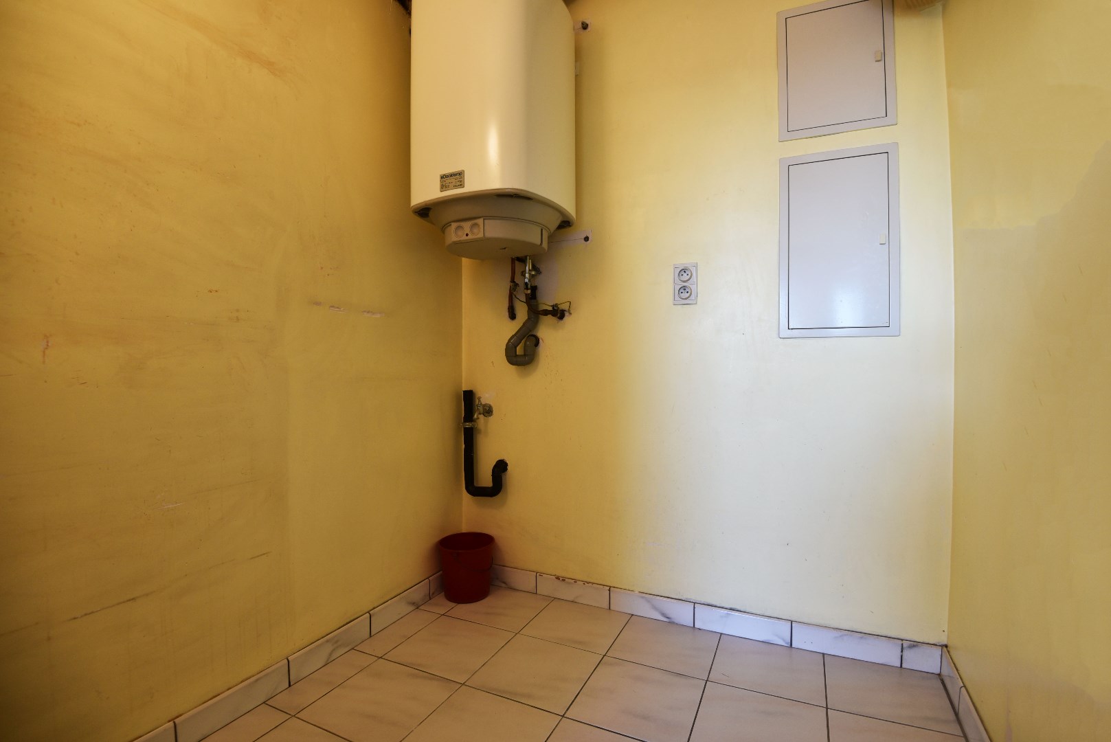 Op te frissen appartement met 2 slpks nabij centrum Maldegem 