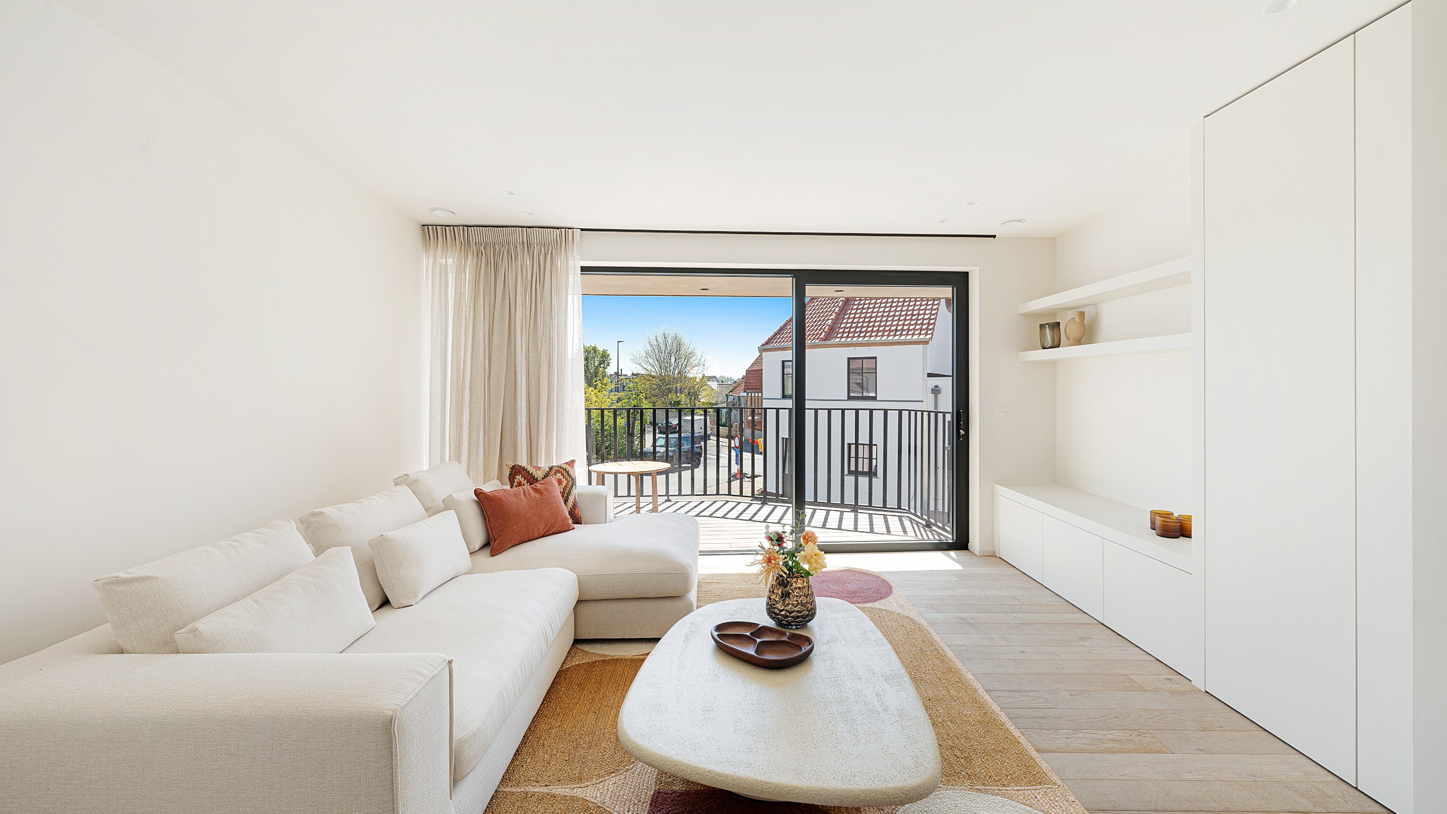 Top afgewerkte nieuwbouwwoning met 4 slaapkamers in het oude Knokke. 