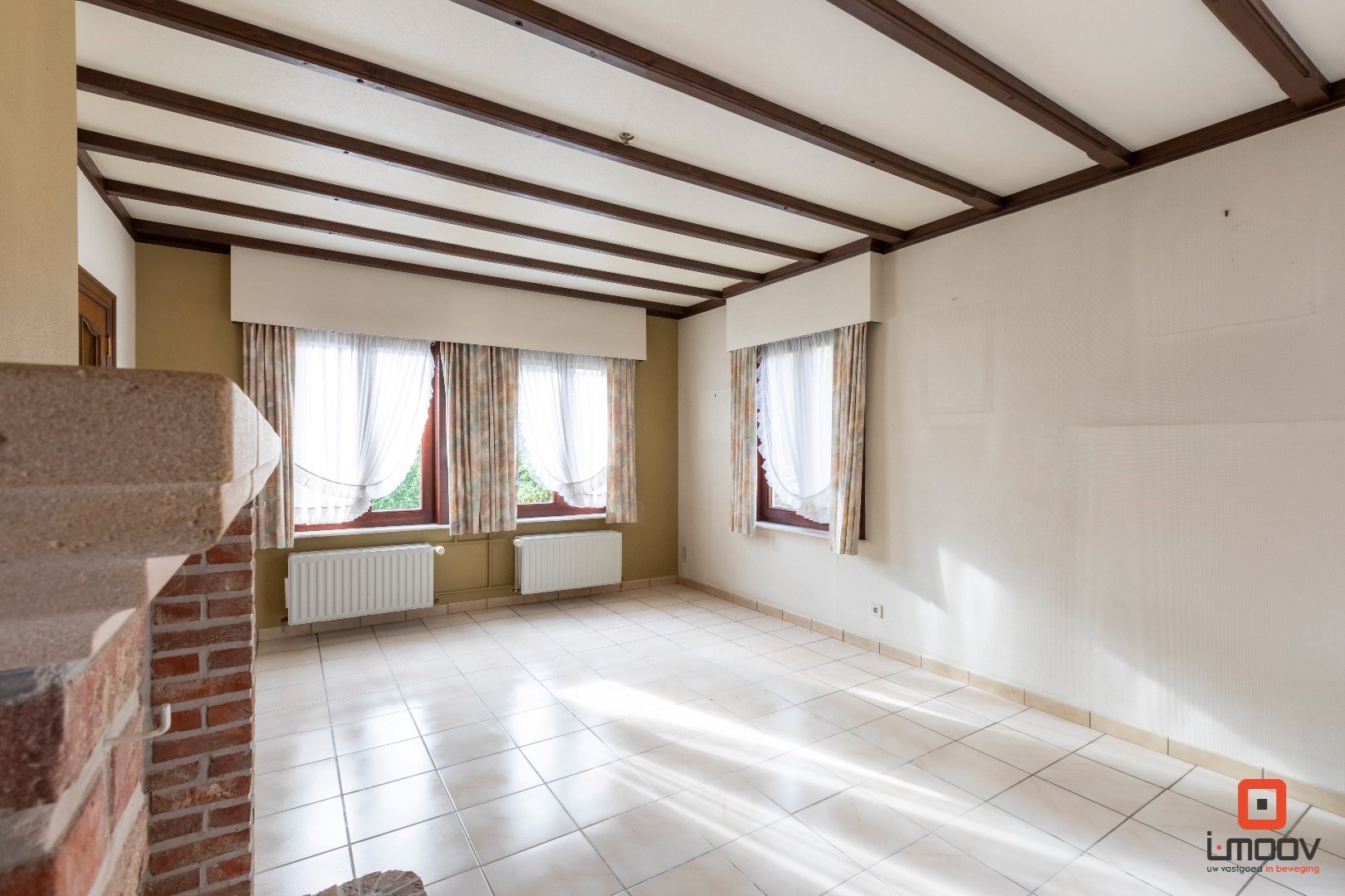 Prachtige alleenstaande villa in residentiële woonwijk 