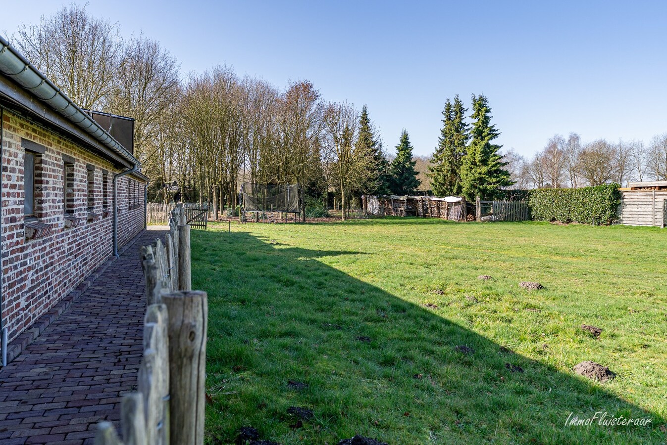 Charmante woning met weide op ca. 2,5 ha te Hechtel-Eksel 