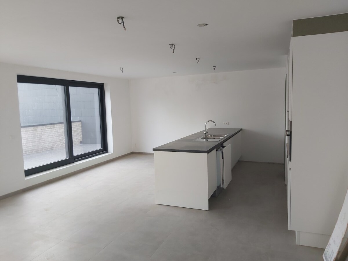 Prachtig, ruim appartement (nieuwbouw). 