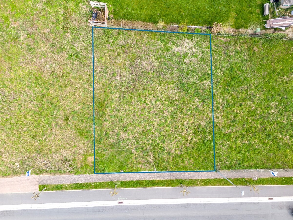 Bouwgrond (374m²) voor OB met 18m straatbreedte op uitstekende ligging 