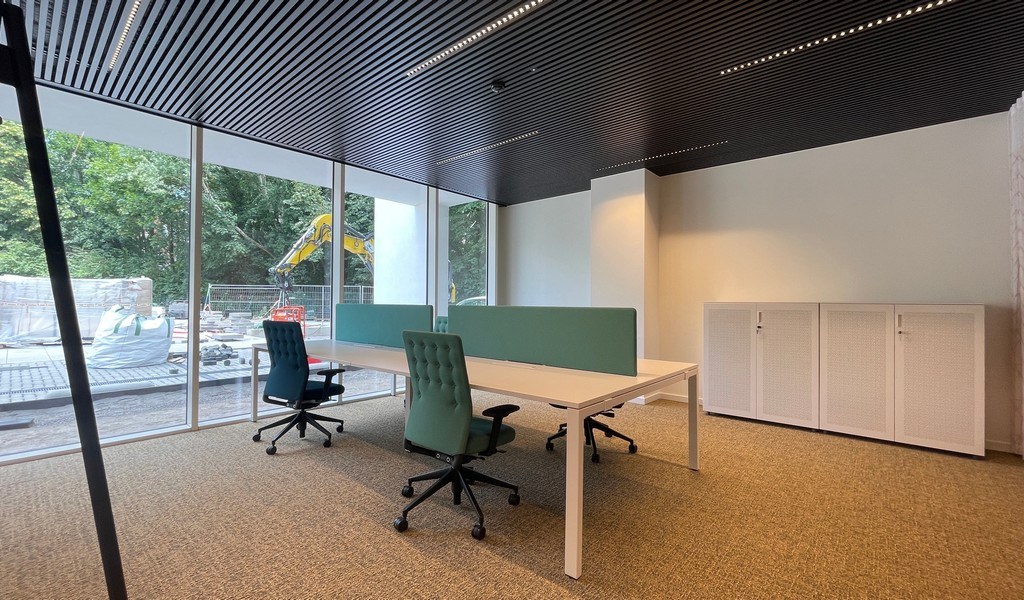 Full service kantoren in Humgy Singel te Berchem