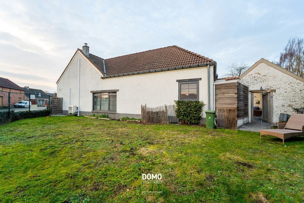 Verrassend ruime woning met karakter te Kuringen. 