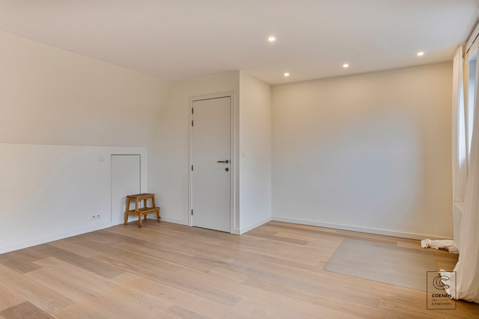 Gerenoveerde HOB te huur met 3 à 4 slaapkamer op een TOPlocatie te Schilde! 