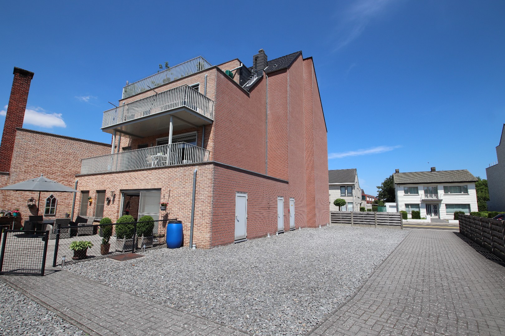 Prachtig, instapklaar appartement met 2 slaapkamers gelegen te centrum Geel 
