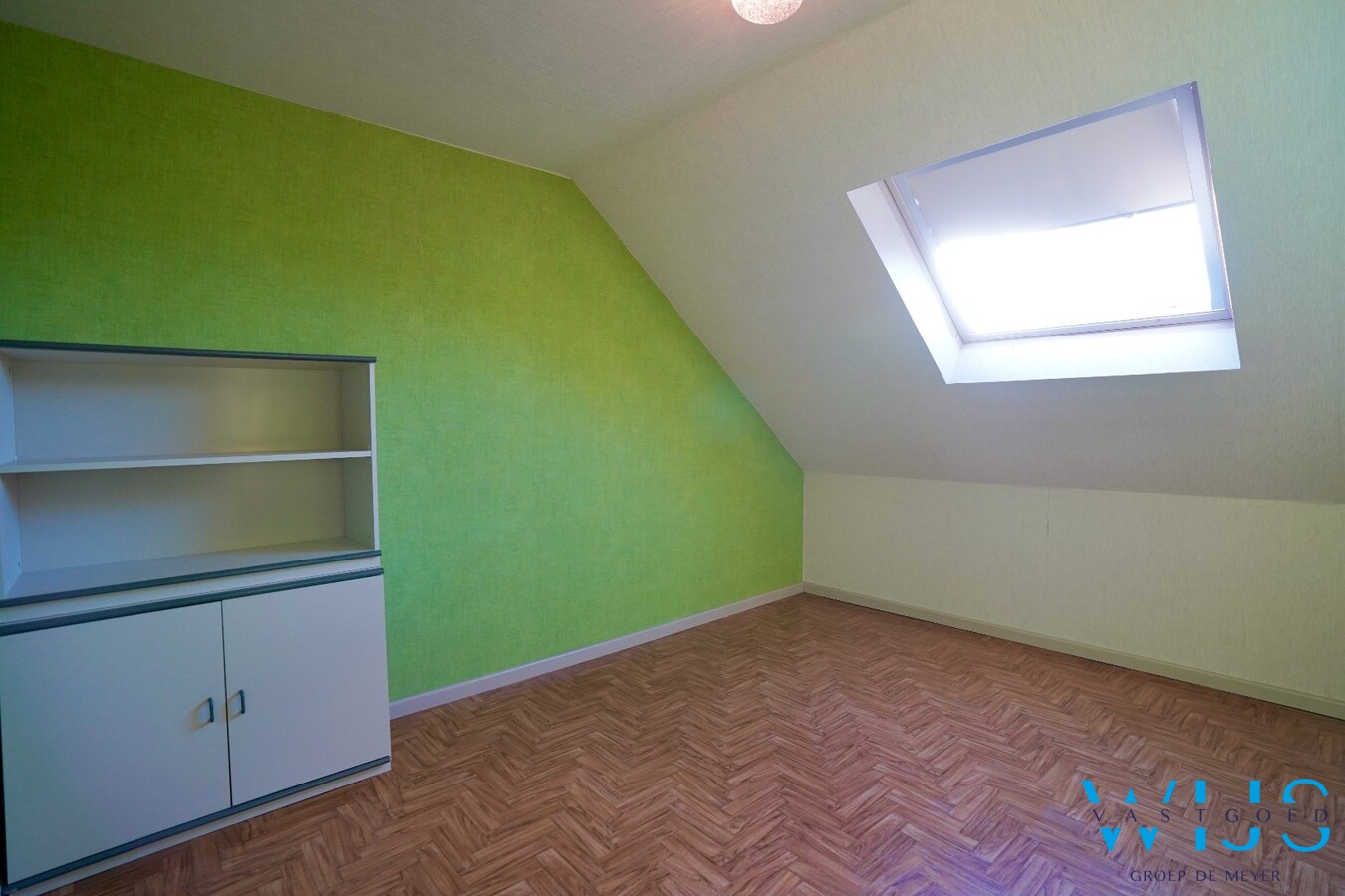 Halfopen bebouwing op mooi perceel van 951 m² te Oosteeklo 