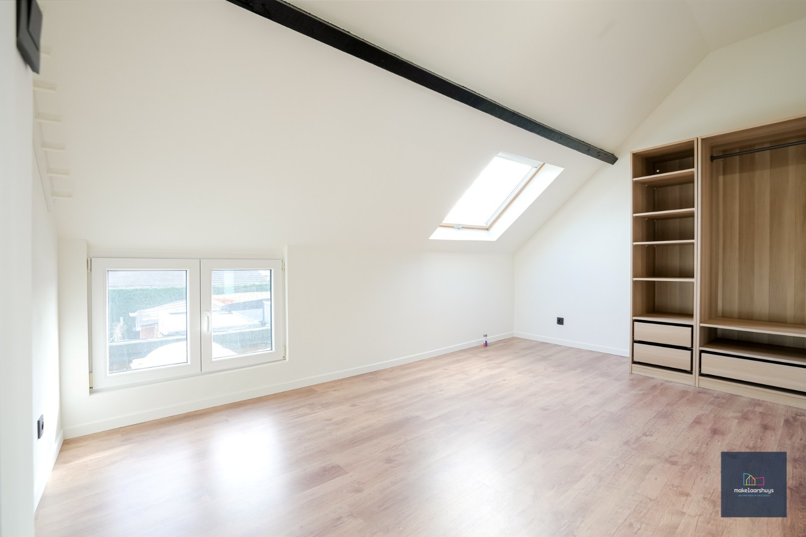 Gezellige eigendom met tuin in het centrum van Mariakerke 