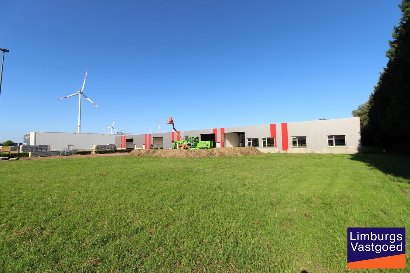 SLAKWEIDESTR. - KMO UNIT 7 - 124 m² - sectionaal poort - nabij E-314 