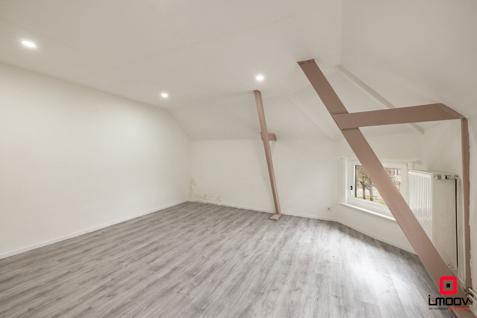 Stadswoning met vier slaapkamers en potentieel op absolute topligging (Mobiscore 9,2/10) 