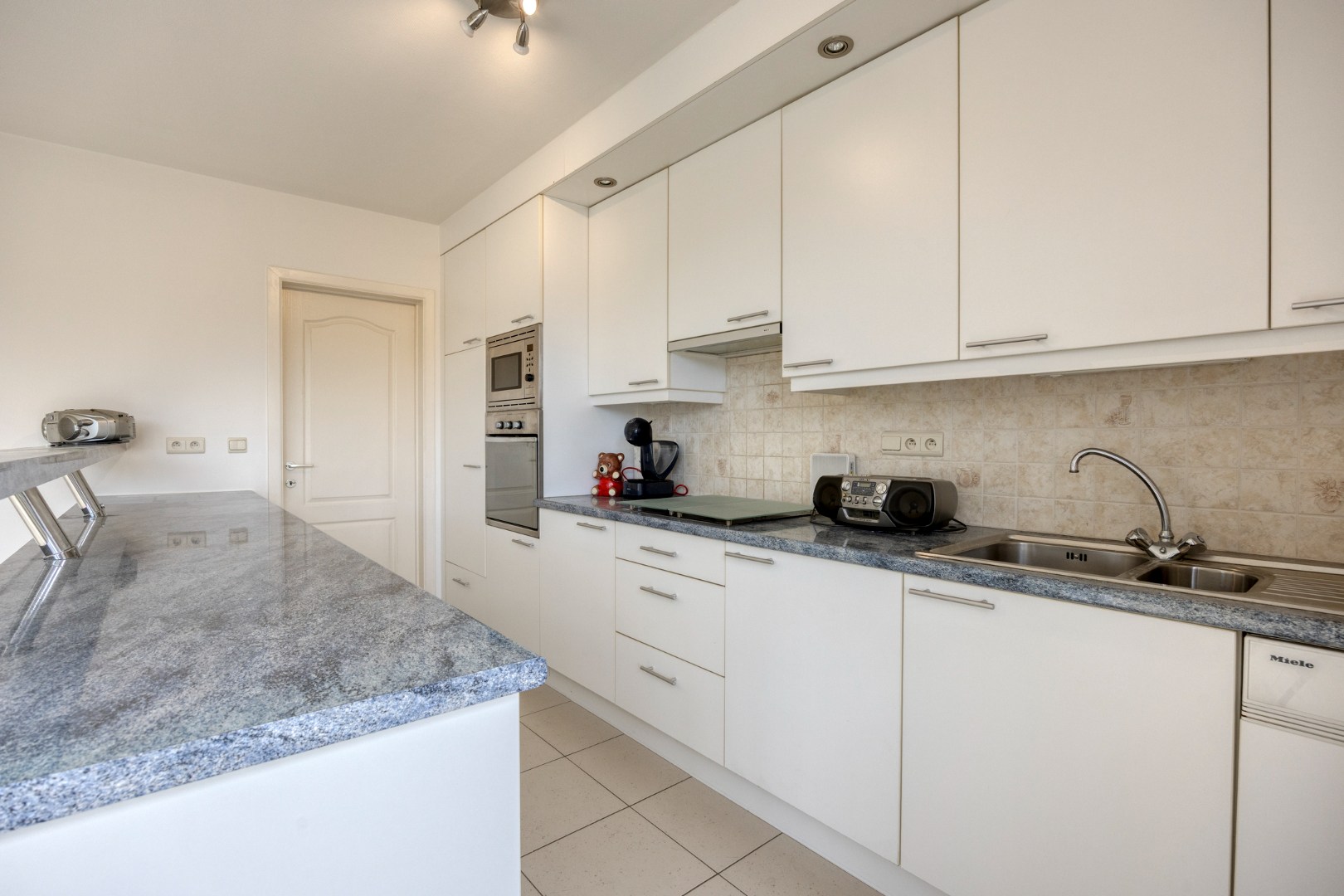 Appartement met 2 slaapkamers en autostaanplaats in Lubbeek! - EPC 102 kWh/m² - bewoonbare opp. 99 m² 