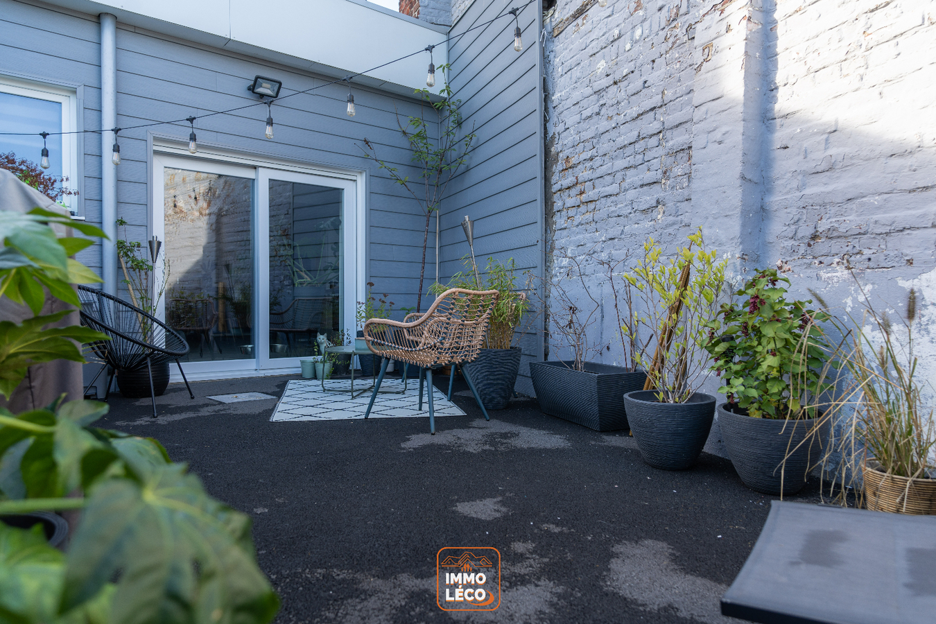 Splendide maison rénovée avec 2/3 chambres et extérieur avec accès à l'arrière 