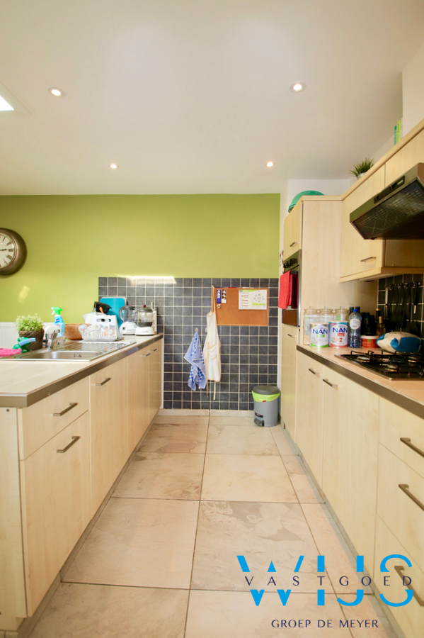 Instapklare en smaakvolle woning in hartje EEKLO 