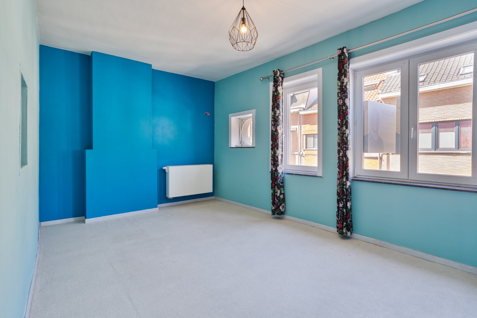 Centraal gelegen ruime woning met 4 slaapkamers en tuin te Tienen - EPC 222Kwh/m² 