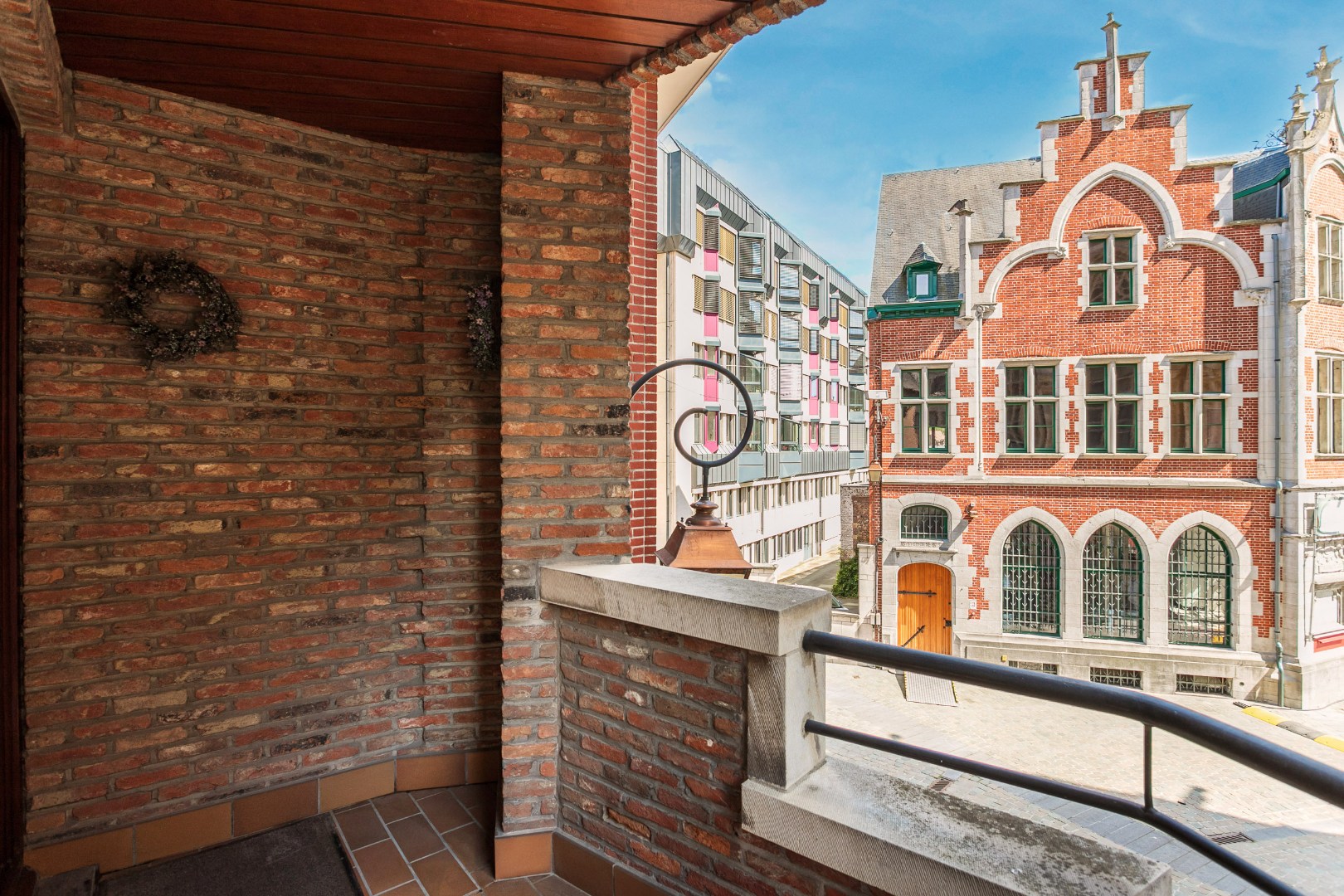 Ruim 3-slaapkamerappartement (EPC C) met terras en uniek zicht op de basiliek in hartje Halle 
