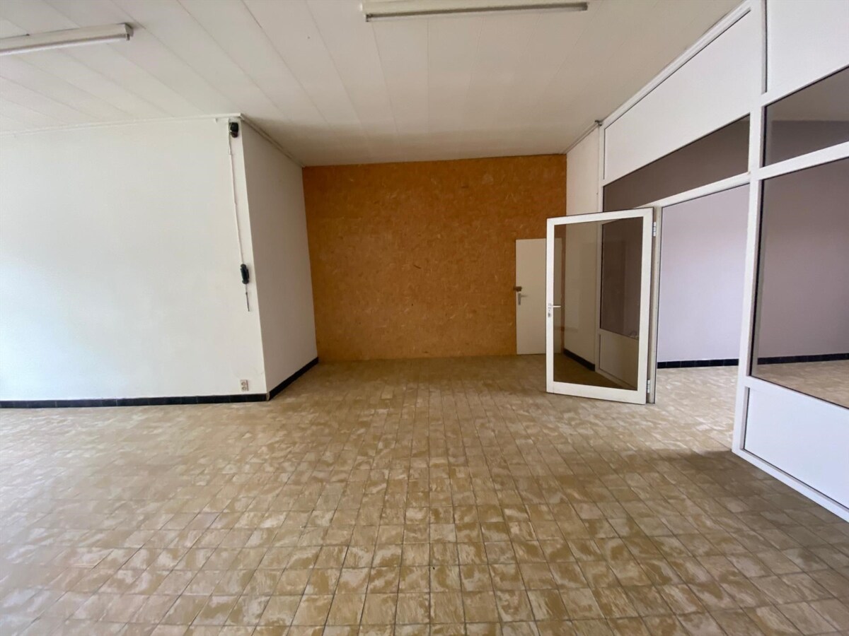 Werkplaats op het industrie te Houthulst 