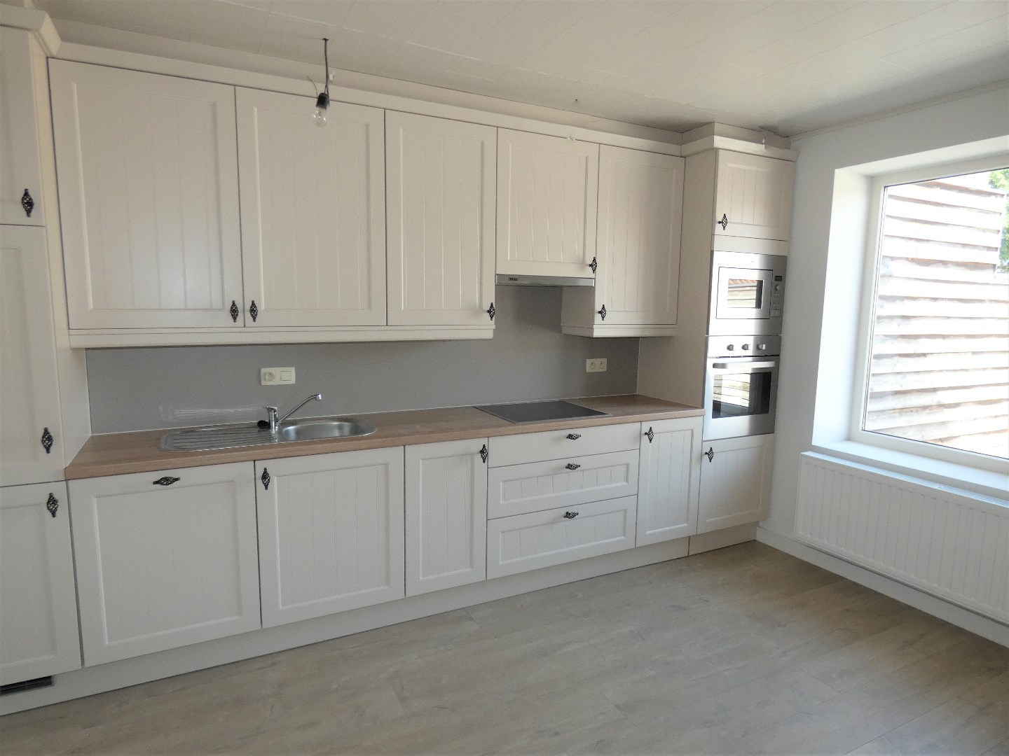 Instapklare energiezuinige woning (216 m²) met 3 slpk en zonneterras, Eernegem 