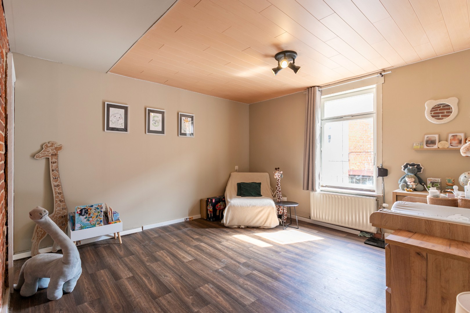 Gezinswoning met 3slpk en garage te Lessines 